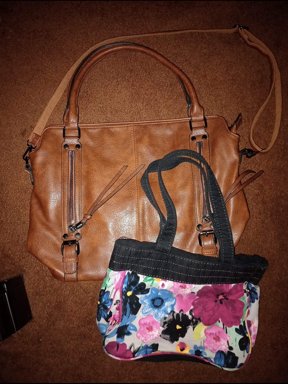 Source Unknown Tan Faux Leather Tote with Black-Trim Floral Accent Shoulder Bag